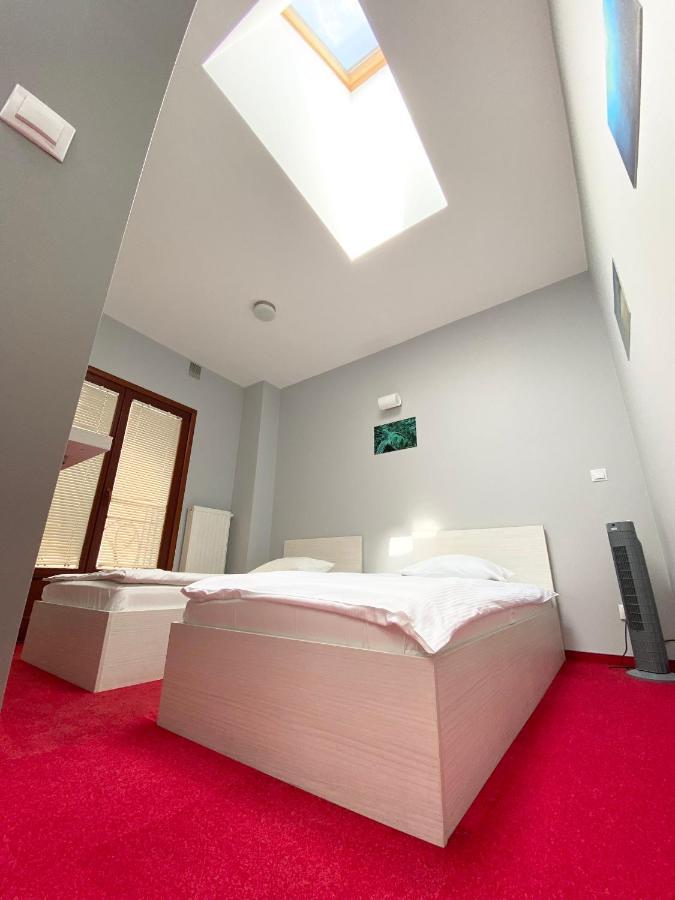 Hostel Promenada Rzeszów Eksteriør bilde