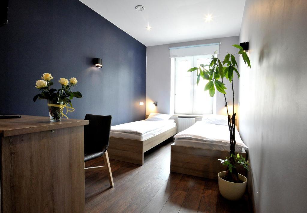Hostel Promenada Rzeszów Rom bilde