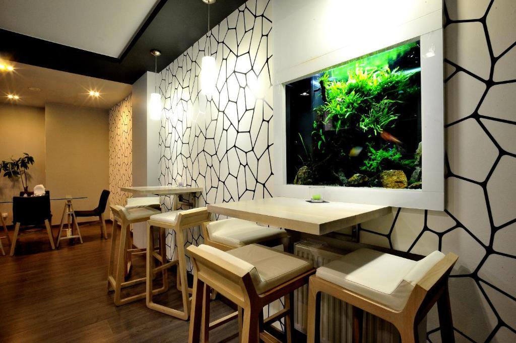 Hostel Promenada Rzeszów Eksteriør bilde
